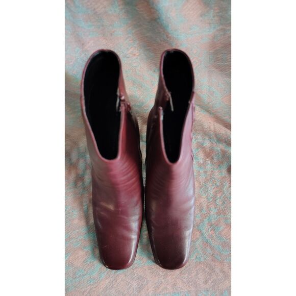 Worthington Women's Burgundy Leather  Heel Boots Size 8.5M‎ - Picture 6 of 8